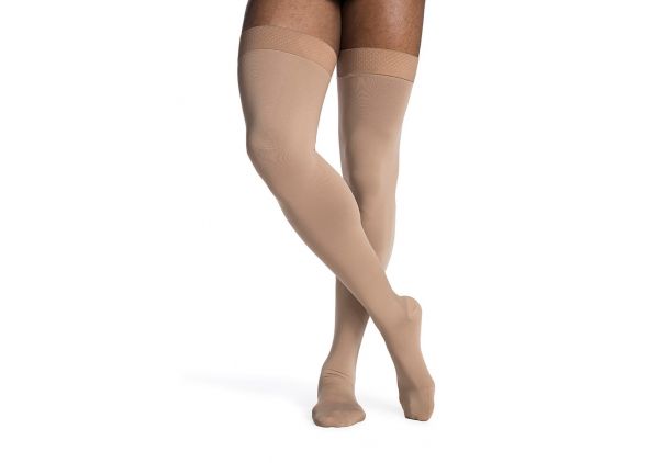 Sigvaris Dynaven Medical Legwear - Women's 20-30mmHg Compression Pantyhose  (Open Toe)